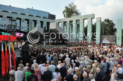  31.07.2014 WARSZAWA<br />70 ROCZNICA POWSTANIA WARSZAWSKIEGO<br />APEL POLEGLYCH PRZY POMNIKU POWSTANIA WARSZAWSKIEGO<br />N/Z UCZESTNICY<br /> 