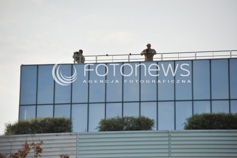  31.07.2014 WARSZAWA<br />70 ROCZNICA POWSTANIA WARSZAWSKIEGO<br />APEL POLEGLYCH PRZY POMNIKU POWSTANIA WARSZAWSKIEGO<br />N/Z BIURO OCHRONY RZADU BOR SNAJPERZY NA DACHU OCHRONA OCHRONIARZE<br /> 