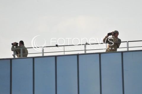  31.07.2014 WARSZAWA<br />70 ROCZNICA POWSTANIA WARSZAWSKIEGO<br />APEL POLEGLYCH PRZY POMNIKU POWSTANIA WARSZAWSKIEGO<br />N/Z BIURO OCHRONY RZADU BOR SNAJPERZY NA DACHU OCHRONA OCHRONIARZE<br /> 