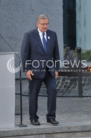  31.07.2014 WARSZAWA<br />70 ROCZNICA POWSTANIA WARSZAWSKIEGO<br />APEL POLEGLYCH PRZY POMNIKU POWSTANIA WARSZAWSKIEGO<br />N/Z PREZYDENT RP BRONISLAW KOMOROWSKI<br /> 