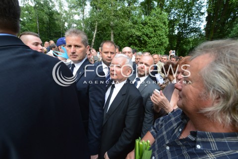  01.08.2014 WARSZAWA<br />GODZINA W PRZY POMNIKU GLORIA VICTIS NA POWAZKACH<br />N/Z PREZES PIS JAROSLAW KACZYNSKI<br /> 