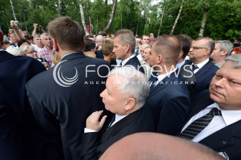  01.08.2014 WARSZAWA<br />GODZINA W PRZY POMNIKU GLORIA VICTIS NA POWAZKACH<br />N/Z PREZES PIS JAROSLAW KACZYNSKI<br /> 