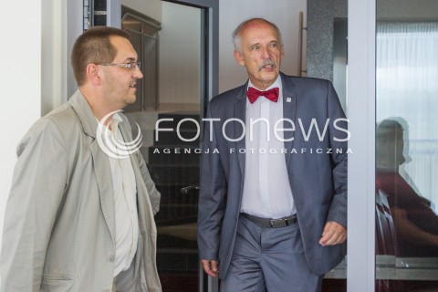  01.08.2014 RZESZOW<br />WIZYTA PREZESA KONGRESU NOWEJ PRAWICY JANUSZA KORWINA MIKKE W RZESZOWIE<br />N/Z JANUSZ KORWIN MIKKE IRENEUSZ DZIESZKO<br /> 