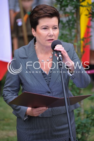  01.08.2014 WARSZAWA<br />70 ROCZNICA POWSTANIA WARSZAWSKIEGO<br />UROCZYSTOSC POSADZENIA DRZEWA PAMIECI<br />N/Z PREZYDENT WARSZAWY HANNA GRONKIEWICZ WALTZ <br /> 