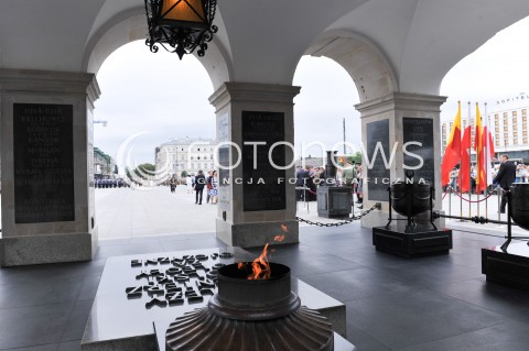  01.08.2014 WARSZAWA<br />70 ROCZNICA POWSTANIA WARSZAWSKIEGO<br />UROCZYSTA ZMIANA WARTY PRZY GROBIE NIEZNANEGO ZOLNIERZA<br />N/Z GROB NIEZNANEGO ZOLNIERZA<br /> 