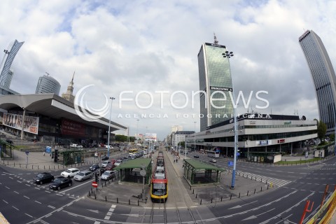  06.08.2014 WARSZAWA<br />REMONT W WARSZAWIE<br />N/Z PANORAMA MIASTA, DWORZEC CENTRALNY HOTEL MARRIOTT<br /> 