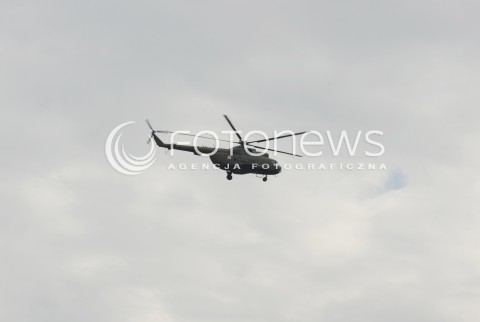  13.08.2014 WARSZAWA<br />POLSKIE SILY ZBROJNE<br />PRZYGOTOWANIA DO SWIETA WOJSKA POLSKIEGO<br />N/Z HELIKOPTER SMIGLOWIEC MI-8 MI8 MI 8<br /> 