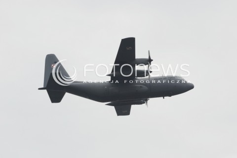  13.08.2014 WARSZAWA<br />POLSKIE SILY ZBROJNE<br />PRZYGOTOWANIA DO SWIETA WOJSKA POLSKIEGO<br />N/Z SAMOLOT LOCKHEED C-130 C 130 C130 HERCULES<br /> 