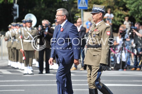  15.08.2014 WARSZAWA<br />OBCHODY SWIETA WOJSKA POLSKIEGO W WARSZAWIE<br />UROCZYSTOSCI PANSTWOWE<br />N/Z PREZYDENT RP BRONISLAW KOMOROWSKI<br /> 