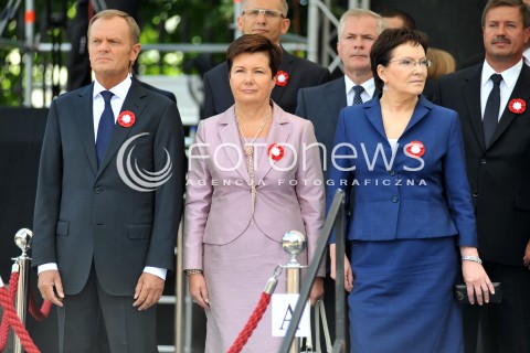  15.08.2014 WARSZAWA<br />OBCHODY SWIETA WOJSKA POLSKIEGO W WARSZAWIE<br />UROCZYSTOSCI PANSTWOWE<br />N/Z PREMIER DONALD TUSK HANNA GRONKIEWICZ WALTZ EWA KOPACZ<br /> 