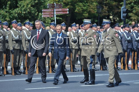  15.08.2014 WARSZAWA<br />OBCHODY SWIETA WOJSKA POLSKIEGO W WARSZAWIE<br />UROCZYSTOSCI PANSTWOWE<br />N/Z PREMIER DONALD TUSK TOMASZ SIEMONIAK<br /> 