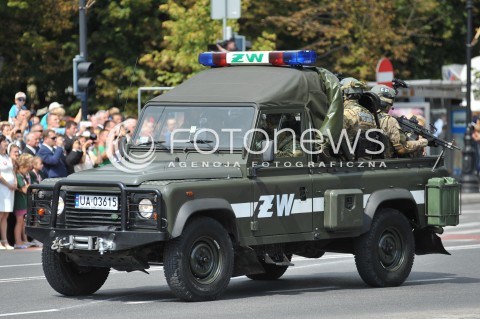  15.08.2014 WARSZAWA<br />OBCHODY SWIETA WOJSKA POLSKIEGO W WARSZAWIE<br />UROCZYSTOSCI PANSTWOWE<br />N/Z POJAZD WOJSKOWY<br /> 