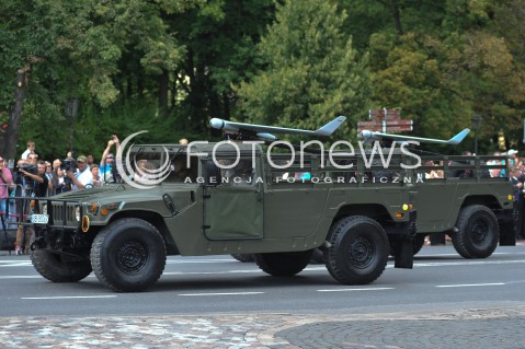  15.08.2014 WARSZAWA<br />OBCHODY SWIETA WOJSKA POLSKIEGO W WARSZAWIE<br />UROCZYSTOSCI PANSTWOWE<br />N/Z POJAZD WOJSKOWY<br /> 