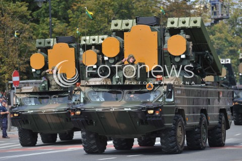  15.08.2014 WARSZAWA<br />OBCHODY SWIETA WOJSKA POLSKIEGO W WARSZAWIE<br />UROCZYSTOSCI PANSTWOWE<br />N/Z POJAZD WOJSKOWY<br /> 