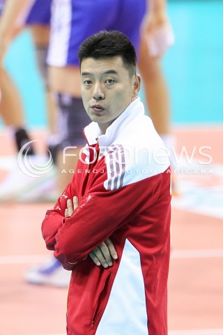  16.08.2014 KRAKOW ARENA<br />XII MEMORIAL HUBERTA JERZEGO WAGNERA<br />MECZ CHINY - ROSJA<br />N/Z GUOCHEN XIE - TRENER ( HEAD COACH ) SYLWETKA <br /> 