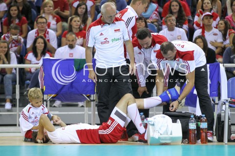  16.08.2014 KRAKOW ARENA<br />XII MEMORIAL HUBERTA JERZEGO WAGNERA<br />MECZ POLSKA - BULGARIA<br />N/Z MARIUSZ WLAZLY BOL URAZ KONTUZJA NOGA EMOCJE<br /> 