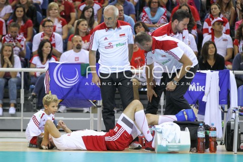  16.08.2014 KRAKOW ARENA<br />XII MEMORIAL HUBERTA JERZEGO WAGNERA<br />MECZ POLSKA - BULGARIA<br />N/Z MARIUSZ WLAZLY BOL URAZ KONTUZJA NOGA EMOCJE<br /> 