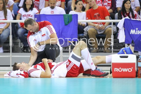  16.08.2014 KRAKOW ARENA<br />XII MEMORIAL HUBERTA JERZEGO WAGNERA<br />MECZ POLSKA - BULGARIA<br />N/Z MARIUSZ WLAZLY BOL URAZ KONTUZJA NOGA EMOCJE<br /> 