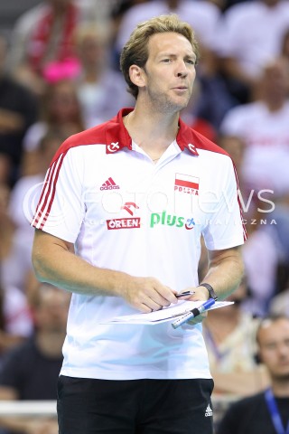  17.08.2014 KRAKOW ARENA<br />XII MEMORIAL HUBERTA JERZEGO WAGNERA<br />MECZ POLSKA - CHINY<br />N/Z STEPHANE ANTIGA - TRENER ( HEAD COACH ) SYLWETKA <br /> 