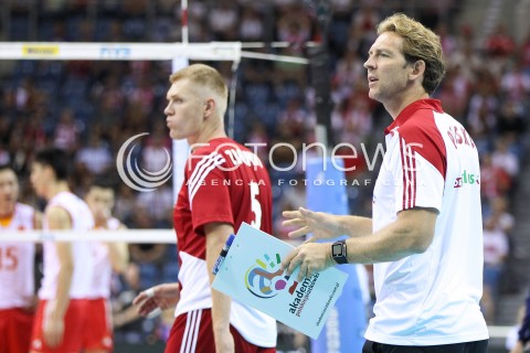  17.08.2014 KRAKOW ARENA<br />XII MEMORIAL HUBERTA JERZEGO WAGNERA<br />MECZ POLSKA - CHINY<br />N/Z STEPHANE ANTIGA - TRENER ( HEAD COACH ) SYLWETKA <br /> 