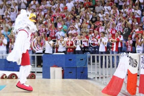  18.08.2014 KRAKOW ARENA<br />XII MEMORIAL HUBERTA JERZEGO WAGNERA<br />MECZ POLSKA - ROSJA ( MATCH POLAND - RUSSIA ) <br />N/Z MASKOTKA REPREZENTACJI POLSKI - DOPING OPRAWA EMOCJE KIBICE<br /> 