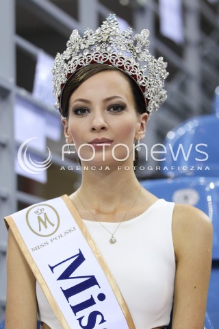  18.08.2014 KRAKOW ARENA<br />XII MEMORIAL HUBERTA JERZEGO WAGNERA<br />MECZ POLSKA - ROSJA ( MATCH POLAND - RUSSIA ) <br />N/Z ADA SZTAJEROWSKA - MISS POLSKI 2013 SYLWETKA<br /> 