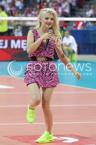  18.08.2014 KRAKOW ARENA<br />XII MEMORIAL HUBERTA JERZEGO WAGNERA<br />MECZ POLSKA - ROSJA ( MATCH POLAND - RUSSIA ) <br />N/Z MARGARET NA TRYBUNACH MALGORZATA JAMROZY SPIEWA NA BOISKU <br /> 
