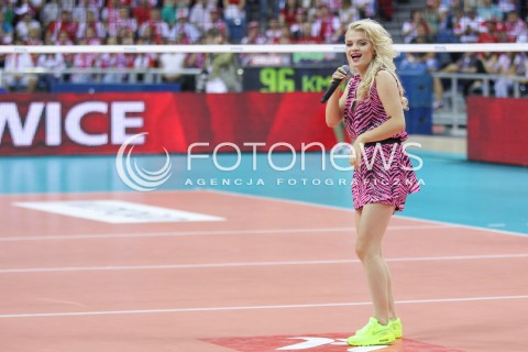  18.08.2014 KRAKOW ARENA<br />XII MEMORIAL HUBERTA JERZEGO WAGNERA<br />MECZ POLSKA - ROSJA ( MATCH POLAND - RUSSIA ) <br />N/Z MARGARET NA TRYBUNACH MALGORZATA JAMROZY SPIEWA NA BOISKU <br /> 