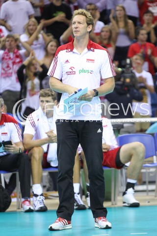  18.08.2014 KRAKOW ARENA<br />XII MEMORIAL HUBERTA JERZEGO WAGNERA<br />MECZ POLSKA - ROSJA ( MATCH POLAND - RUSSIA ) <br />N/Z STEPHANE ANTIGA - TRENER ( HEAD COACH ) SYLWETKA <br /> 