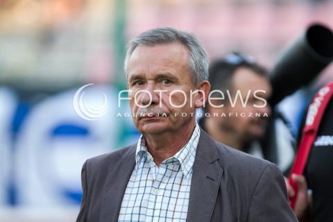  22.08.2014 LODZ PILKA NOZNA POLSKA PIERWSZA LIGA SEZON 2014/2015 FOOTBALL POLISH  WIDZEW LODZ - GKS TYCHY N/Z TRENER WLODZIMIERZ TYLAK SYLWETKA  