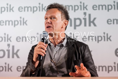  01.09.2014 WARSZAWA<br />SPOTKANIE Z CEZARYM PAZURA W EMPIKU<br />N/Z CEZARY PAZURA<br /> 