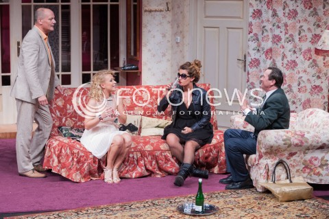  03.09.2014 WARSZAWA TEATR CAPITOL<br />
PROBA MEDIALNA KIEDY KOTA NIE MA<br />
N/Z PIOTR CYRWUS  PIOTR ZELT ANETA ZAJAC ZOFIA ZBOROWSKA<br />
 