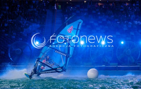  05.09.2014 WARSZAWA STADION NARODOWY<br />
HALOWY PUCHAR SWIATA W WINDSURFINGU<br />
N/Z ZAWODNIK<br />
 