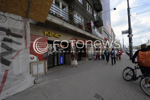  10.09.2014 WARSZAWA<br />
KINO FEMINA JUZ ZA KILKA DNI MA ZOSTAC ZAMKNIETE A W JEGOMIEJSCE W CENTRUM WARSZAWY POWSTANIE SKLEP BIEDRONKA<br />
N/Z WEJSCIE DO KINA<br />
 