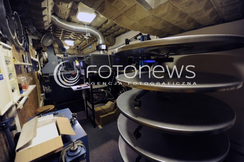  10.09.2014 WARSZAWA<br />
KINO FEMINA JUZ ZA KILKA DNI MA ZOSTAC ZAMKNIETE A W JEGOMIEJSCE W CENTRUM WARSZAWY POWSTANIE SKLEP BIEDRONKA<br />
N/Z KABINA PROJEKCYJNA ZAPLECZE<br />
 