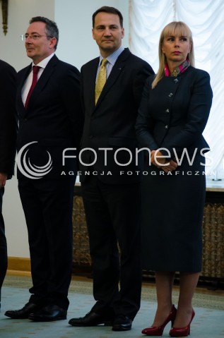  11.09.2014 WARSZAWA PREMIER DONALD TUSK SKLADA DYMISJE RZADU NA RECE PREZYDENTA RP BRONISLAWA KOMOROWSKIEGO N/Z ELZBIETA BIENKOWSKA RADOSLAW SIKORSKI BARLOMIEJ SIENKIEWICZ  