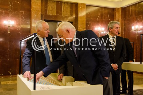  12.09.2014 WARSZAWA SPOTKANIE PREMIEROW Z OKAZJI 25 LECIA POWOLANIA RZADU TADEUSZA MAZOWIECKIEGO N/Z  JERZY BUZEK JAN KRZYSZTOF BIELECKI  
