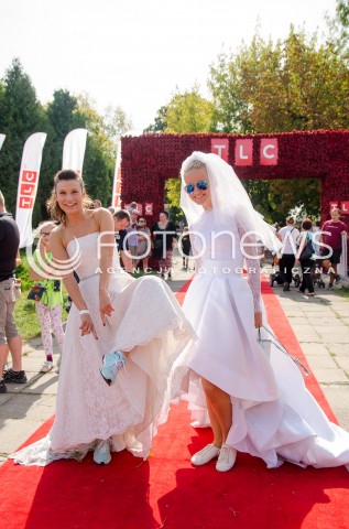  14.09.2014 WARSZAWA PIERWSZY CHARYTATYWNY BIEG W SUKNIACH SLUBNYCH  N/Z KATARZYNA KEPKA  