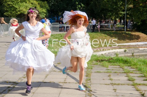Pierwszy charytatywny bieg w sukniach ślubnych w Warszawie