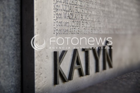 17.09.2014 WARSZAWA UROCZYSTOSC W 75 ROCZNICE AGRESJI SOWIECKIEJ NA POLSCE W CYTADELI WARSZAWSKIEJ N/Z OTWARCIE PIERWSZEJ CZESCI MUZEUM KATYNSKIEGO TABLICA Z NAZWISKAMI ZAMORDOWANYCH NA WSCHODZIE  
