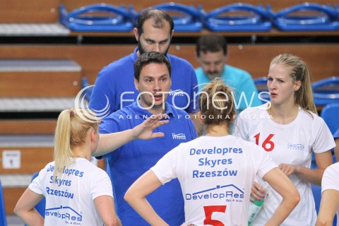  19.09.2014 RZESZOW <br />SIATKOWKA<br />TURNIEJ ZESPOLOW ORLENLIGI PRZED SEZONEM 2014/2015<br />MECZ DEVELOPRES SKYRES RZESZOW - MUSZYNIANKA MUSZYNA<br />N/Z MARCIN WOJTOWICZ - TRENER ( HEAD COACH ) <br /> 