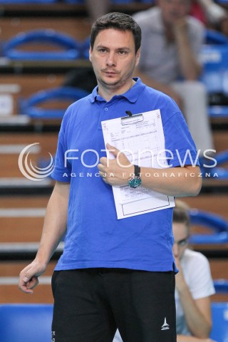  19.09.2014 RZESZOW <br />SIATKOWKA<br />TURNIEJ ZESPOLOW ORLENLIGI PRZED SEZONEM 2014/2015<br />MECZ DEVELOPRES SKYRES RZESZOW - MUSZYNIANKA MUSZYNA<br />N/Z MARCIN WOJTOWICZ - TRENER ( HEAD COACH ) SYLWETKA<br /> 