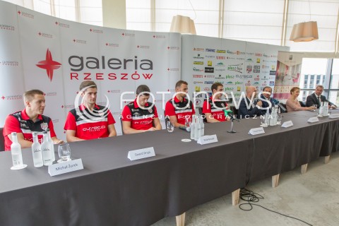  25.09.2014 RZESZOW <br />PREZENTACJA NOWYCH ZAWODNIKOW ASSECO RESOVII RZESZOW <br />N/Z MICHAL ZUREK DAWID DRYJA RAFAL BUSZEK RUSSELL HOLMES MARKO IVOVIC <br /> 