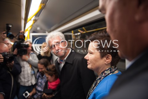  28.09.2014 WARSZAWA<br />PRZEJAZD POCIAGIEM INSPIRO TRASA CENTRALNEGO ODCINKA II LINII METRA<br />N/Z HANNA GRONKIEWICZ WALTZ<br /> 