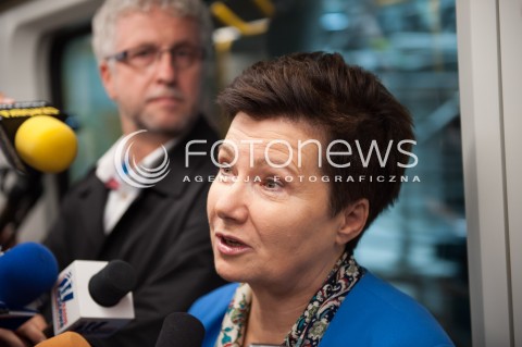  28.09.2014 WARSZAWA<br />PRZEJAZD POCIAGIEM INSPIRO TRASA CENTRALNEGO ODCINKA II LINII METRA<br />N/Z JACEK WOJCIECHOWICZ HANNA GRONKIEWICZ WALTZ<br /> 