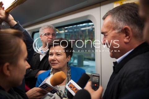  28.09.2014 WARSZAWA<br />PRZEJAZD POCIAGIEM INSPIRO TRASA CENTRALNEGO ODCINKA II LINII METRA<br />N/Z HANNA GRONKIEWICZ WALTZ PREZES METRA WARSZAWSKIEGO JERZY LEJK<br /> 