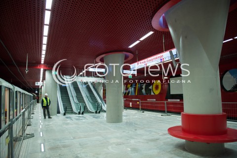  28.09.2014 WARSZAWA<br />PRZEJAZD POCIAGIEM INSPIRO TRASA CENTRALNEGO ODCINKA II LINII METRA<br />N/Z STACJA RONDO DASZYNSKIEGO <br /> 