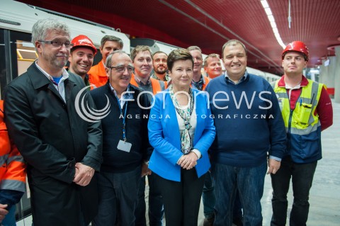  28.09.2014 WARSZAWA<br />PRZEJAZD POCIAGIEM INSPIRO TRASA CENTRALNEGO ODCINKA II LINII METRA<br />N/Z HANNA GRONKIEWICZ WALTZ JACEK WOJCIECHOWICZ<br /> 