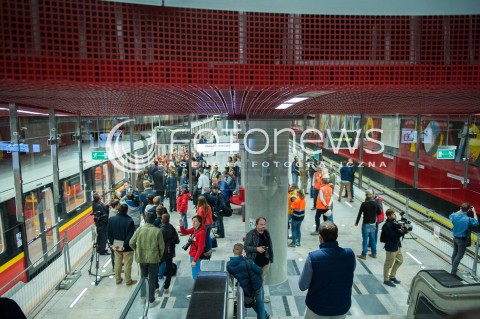  28.09.2014 WARSZAWA<br />PRZEJAZD POCIAGIEM INSPIRO TRASA CENTRALNEGO ODCINKA II LINII METRA<br />N/Z STACJA RONDO DASZYNSKIEGO <br /> 