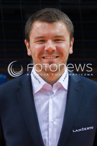  29.09.2014 RZESZOW <br />SESJA ZDJECIOWA SIATKARZY ASSECO RESOVIA<br />N/Z JAROSLAW GUTOWSKI<br /> 